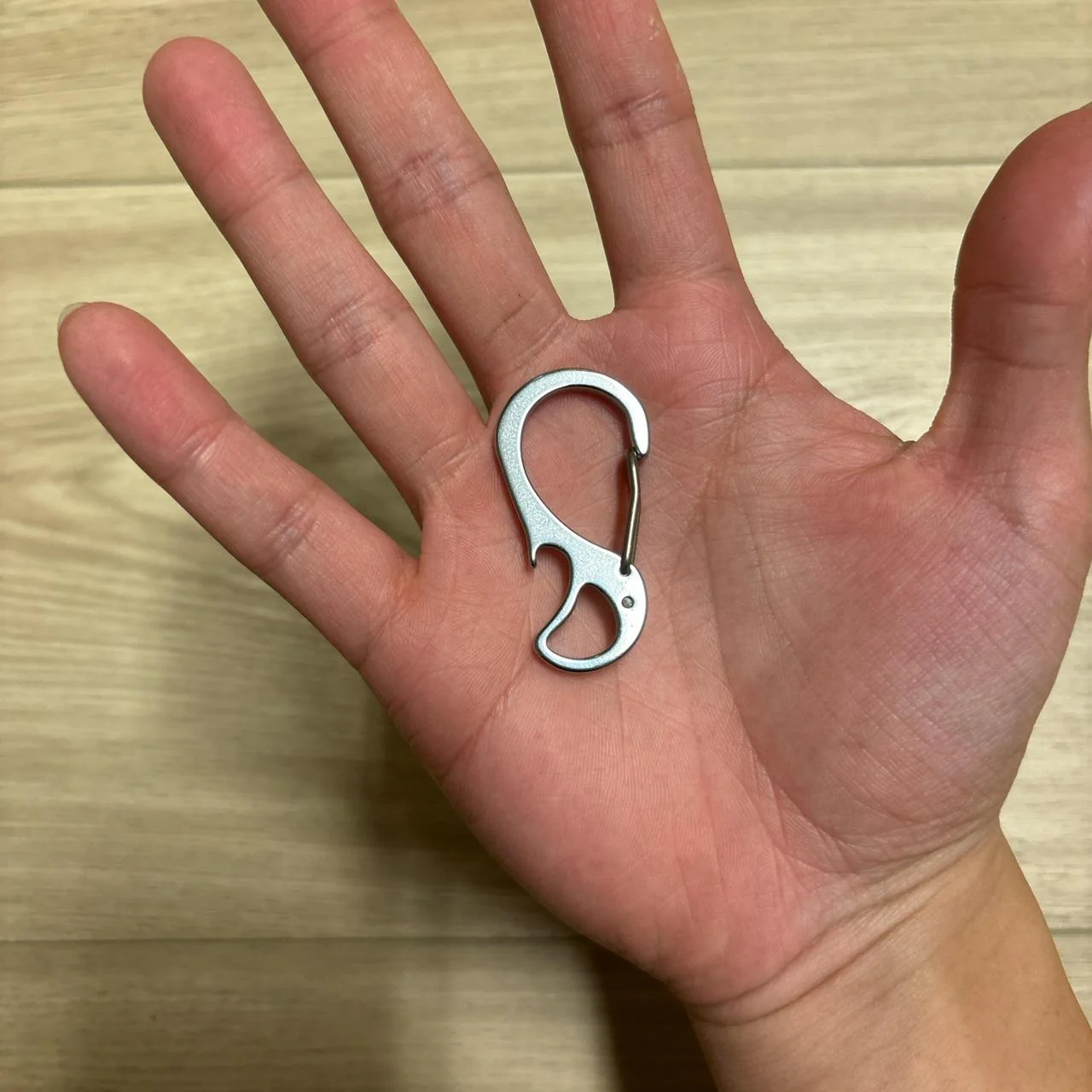0562 - Abstract Mini Carabiner - Image 3