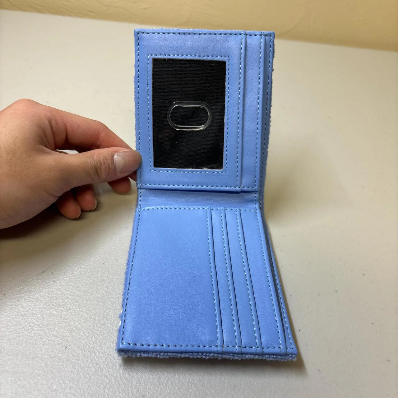 0608 - High Eyes Blue Yarn Wallet - Image 5