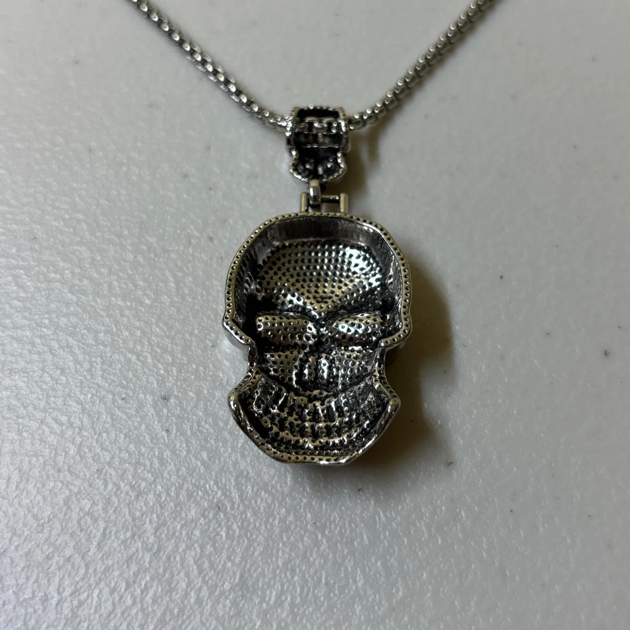 0622 - Silver Skull Pendant Necklace - Image 4