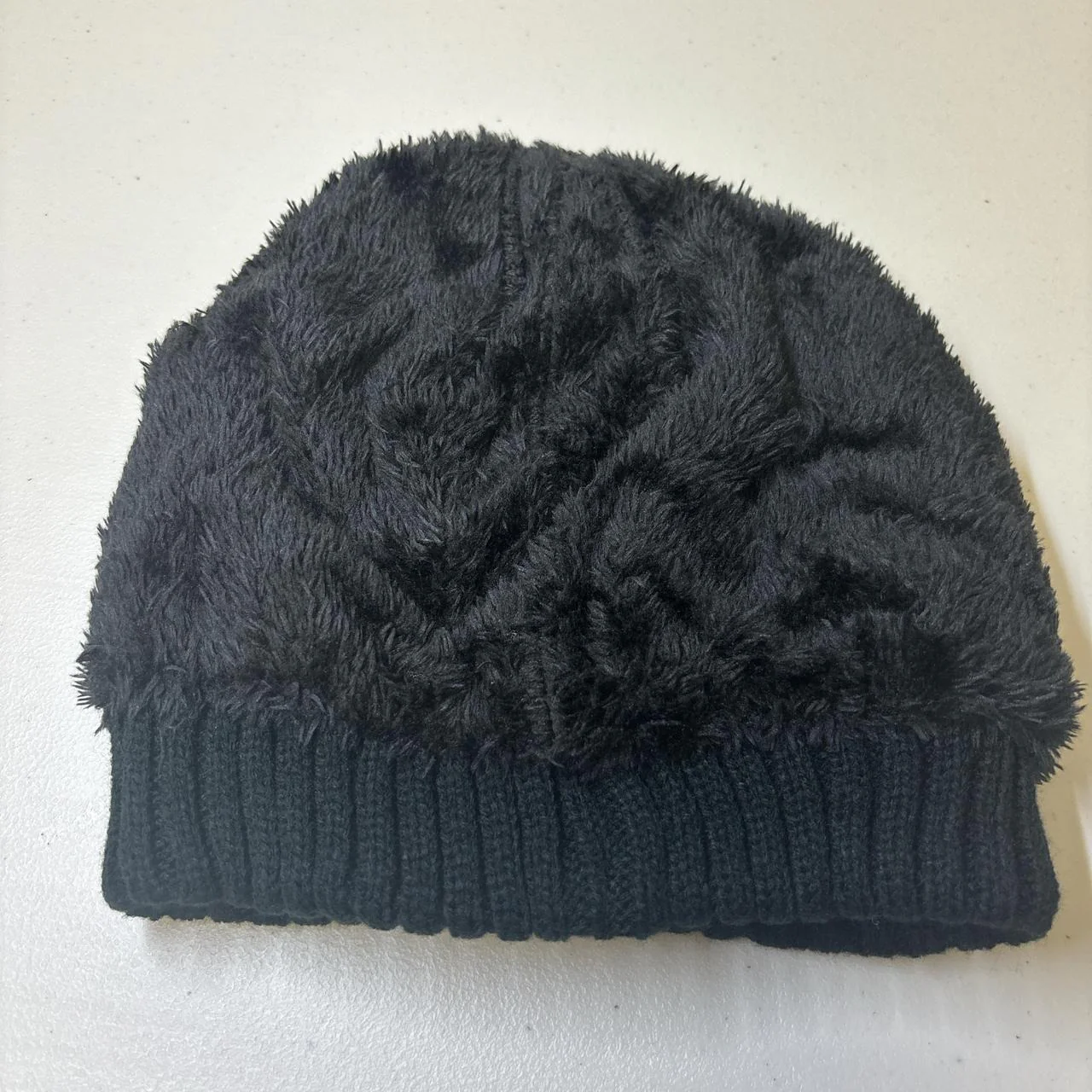 0667 - Skull Knitted Beanie (black) - Image 4
