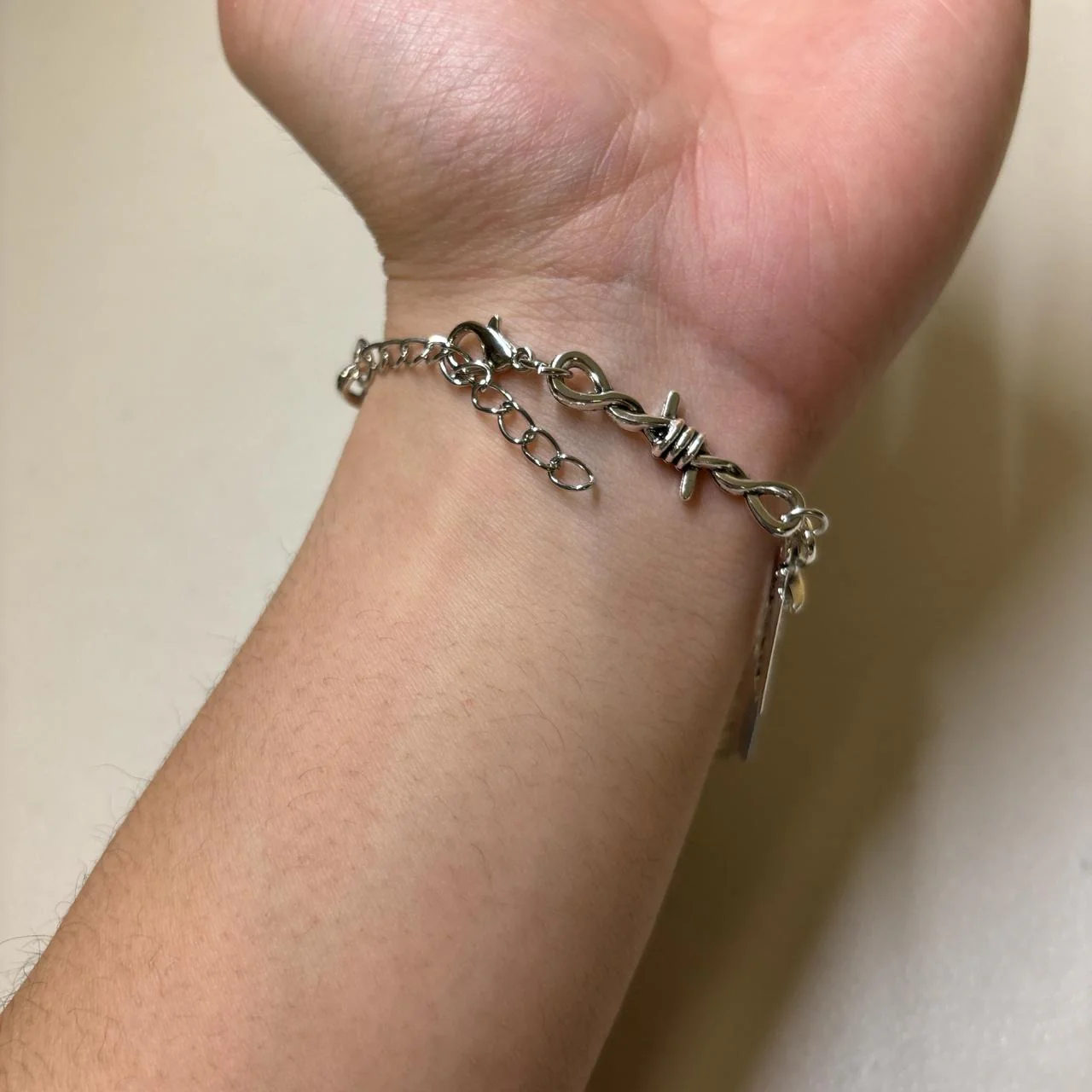 0676 - Razor Barbed Wire Bracelet V2 - Image 5