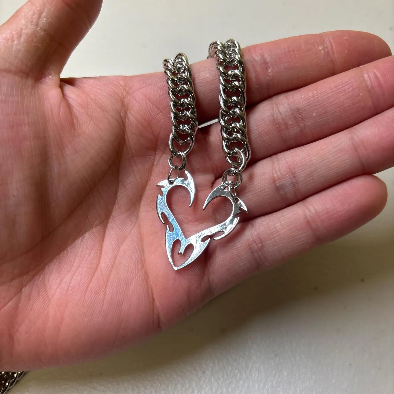 0692 - Heart Pendant Chain - Image 4