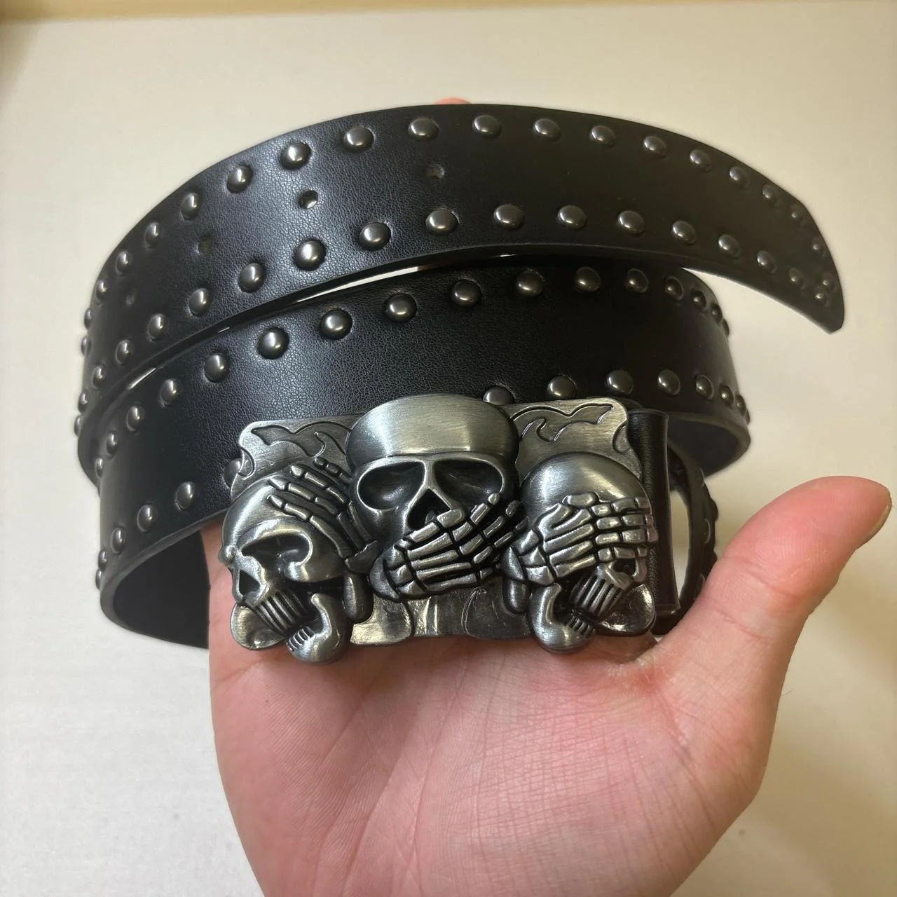 0699 - Catacombs Skull Buckle Studded Belt - Image 5