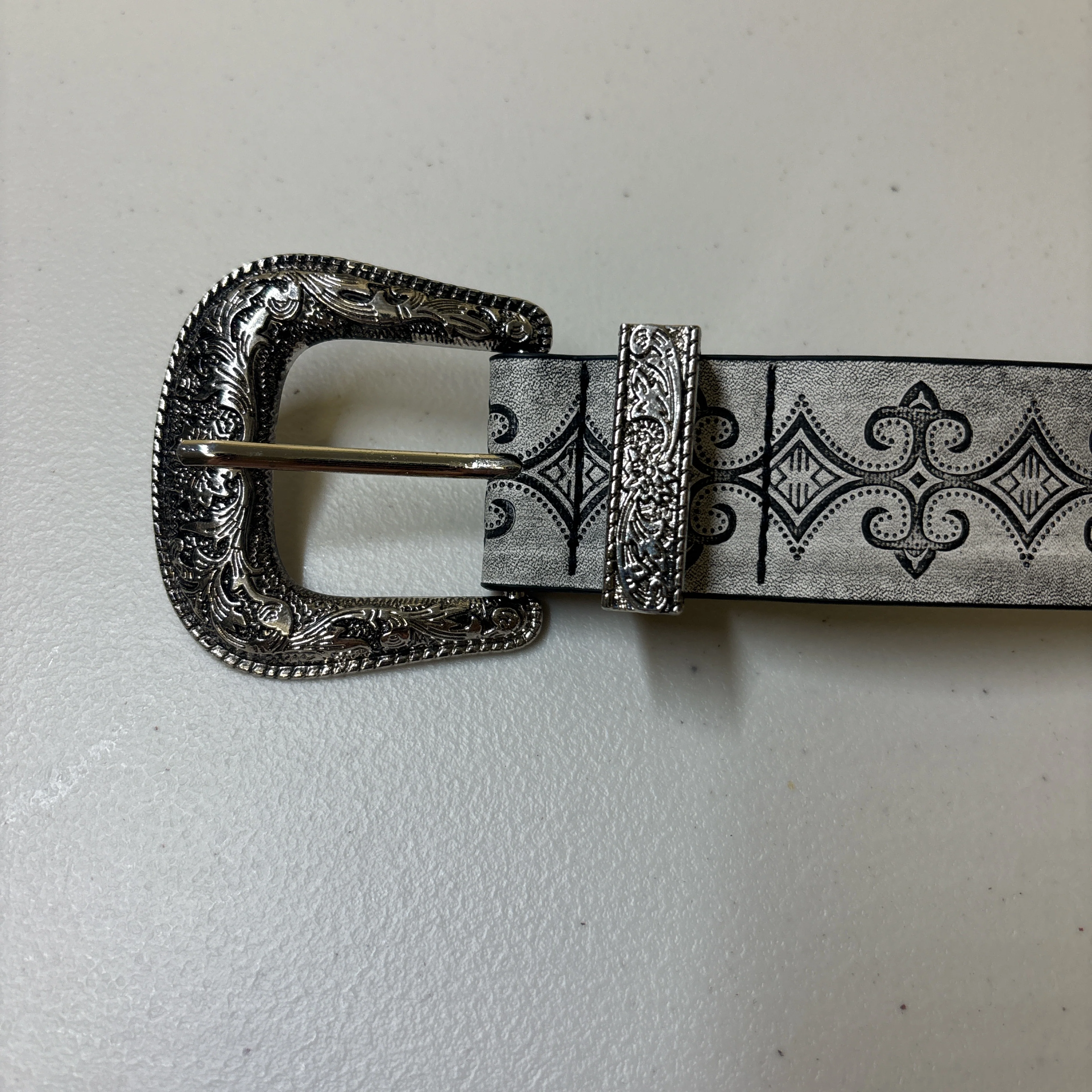 Gothic Floral Engraved Belt - Image 4