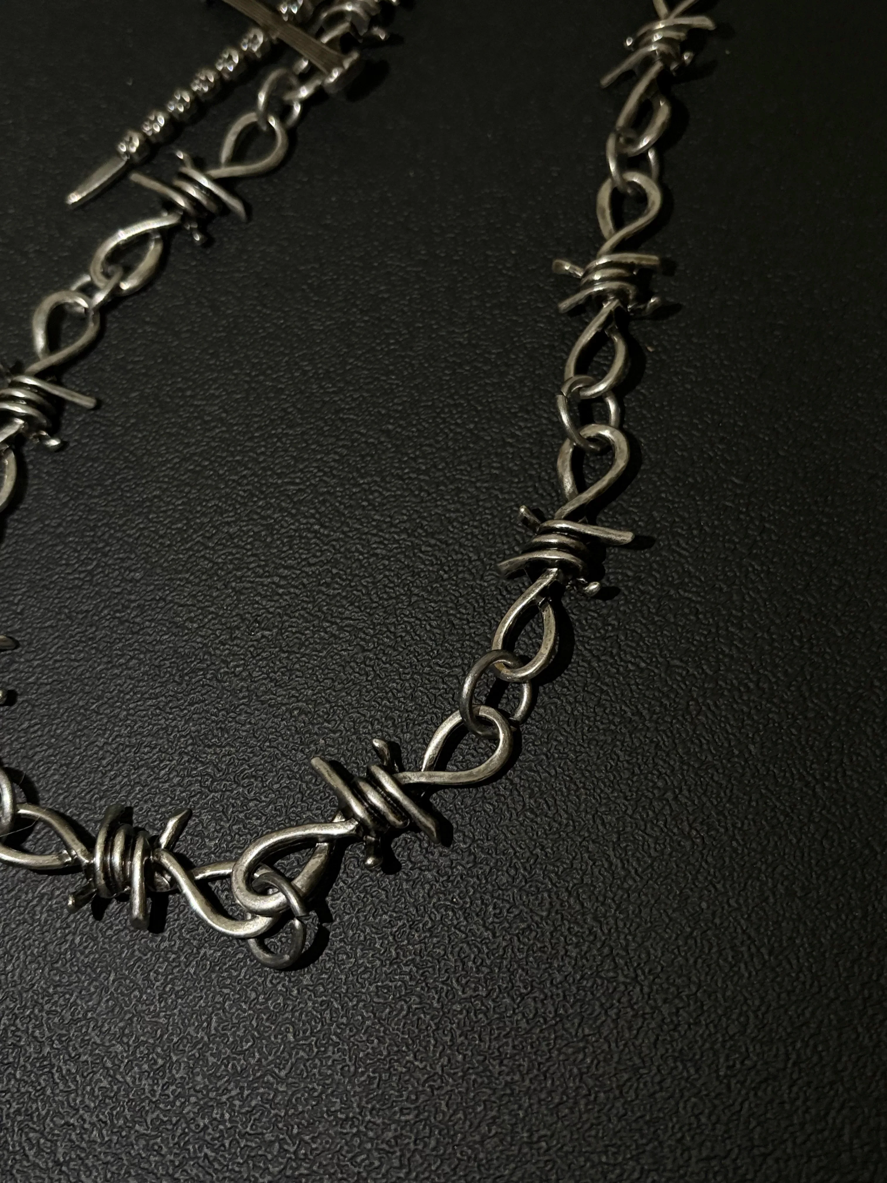 Iron Thorn Wallet Chain - Image 4