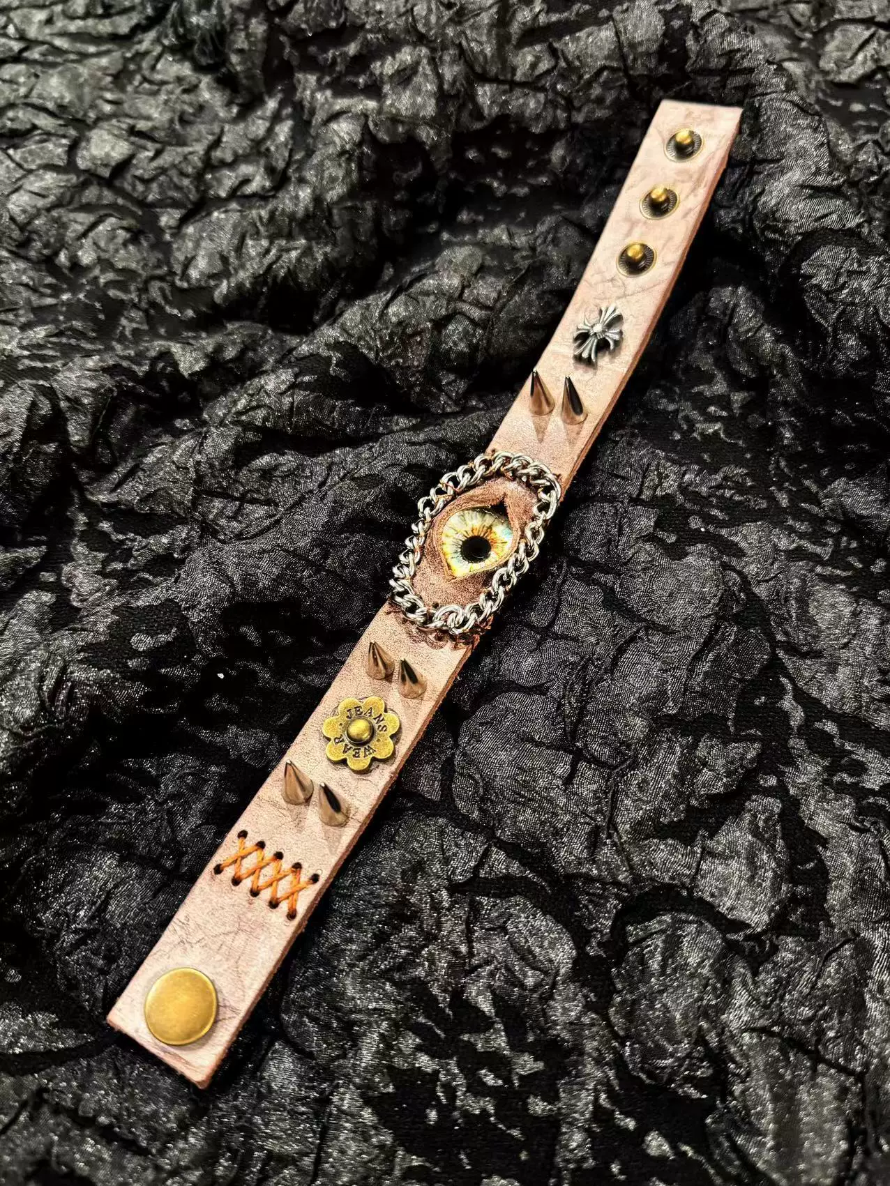 Oculus Spike Cuff Bracelet - Image 2